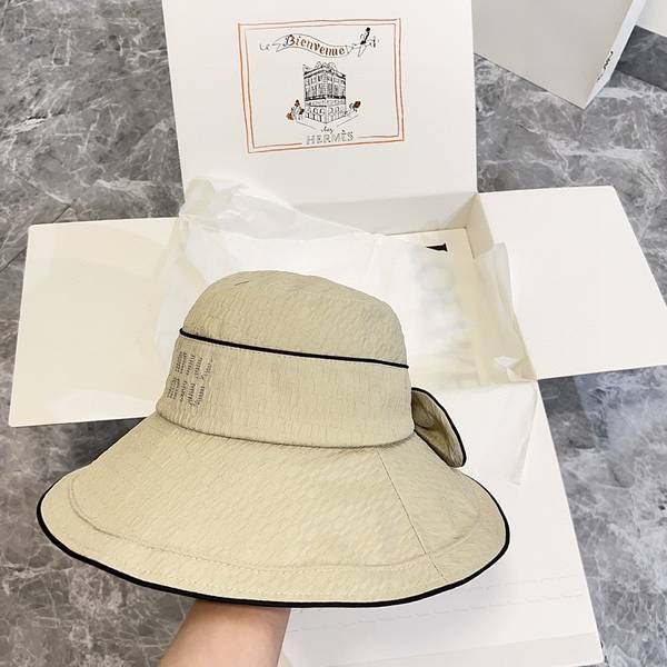 Miu Miu Hat MUH00105